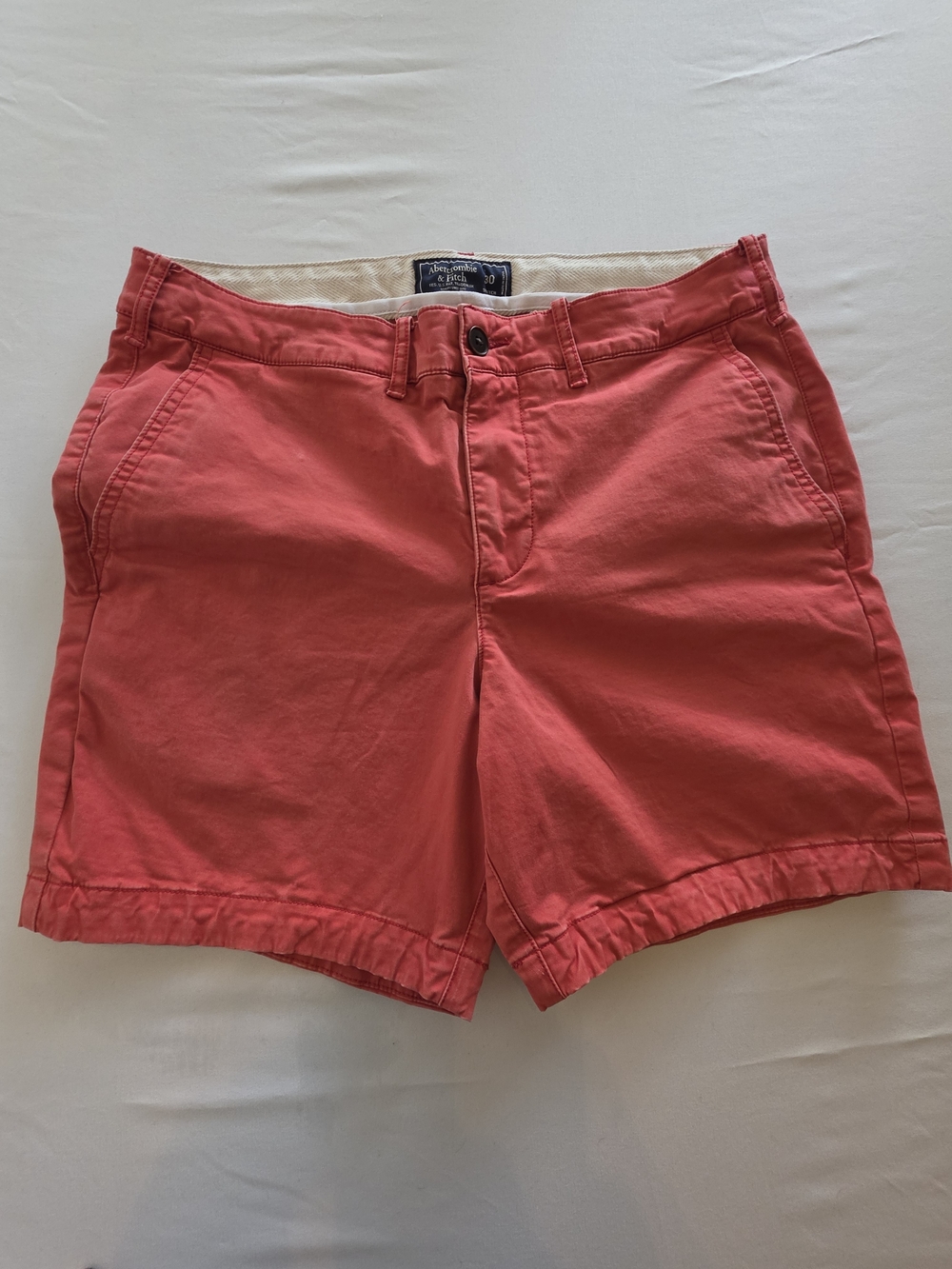 Abercrombie & Fitch Men's Coral Flat-Front Chino Shorts